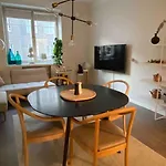 Glorious Apartment In Hakaniemi